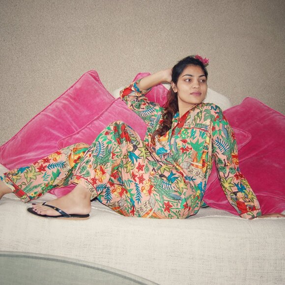 Lovely Farida kahlo Printed Pyjamas Set, Pure Cotton Pjs set, Nightwear Pajamas - Picture 4 of 10